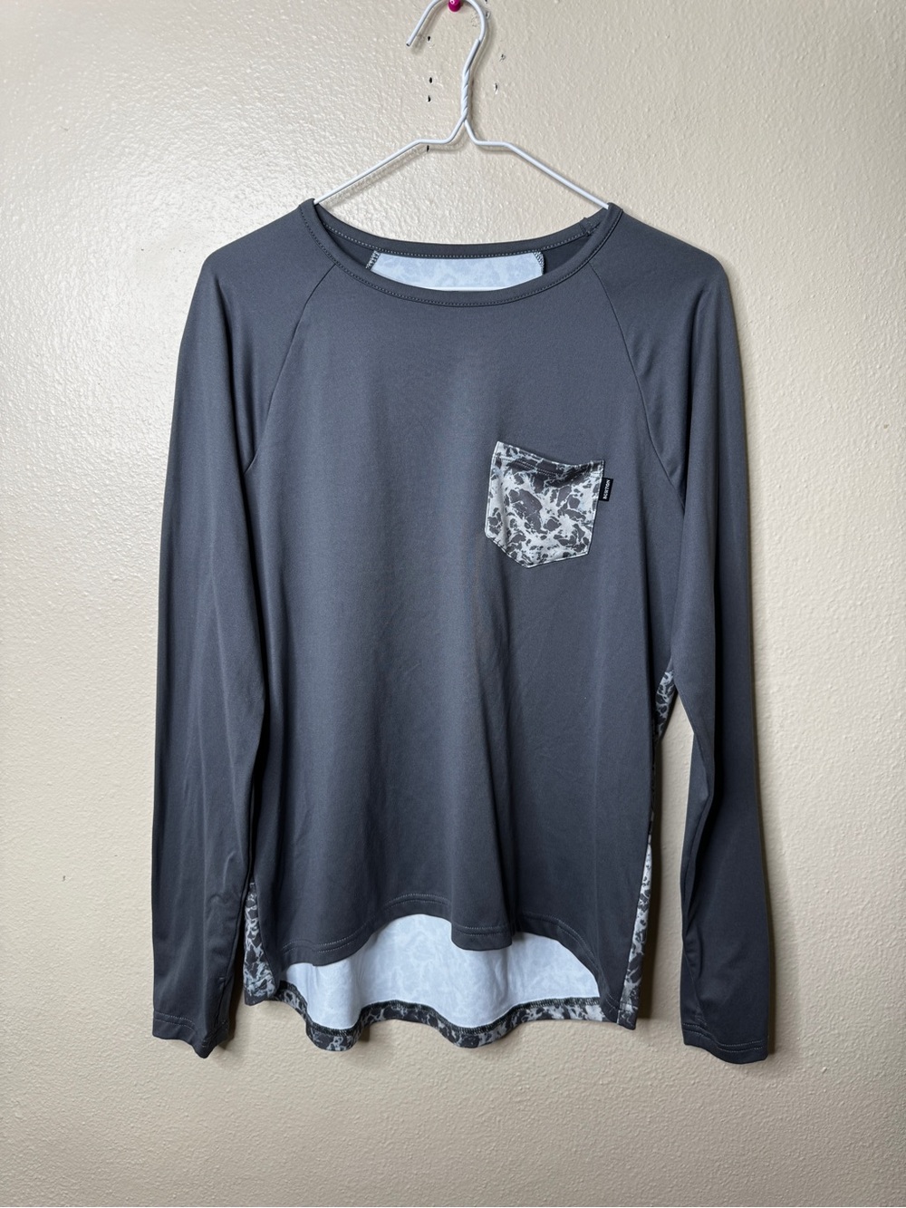 Burton Women’s Size M Gray Printed Long Sleeve Base Layer Snowboard Shirt
